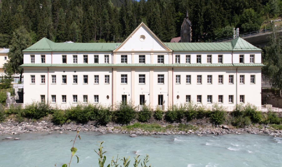 Nairs gebaeude von webseite